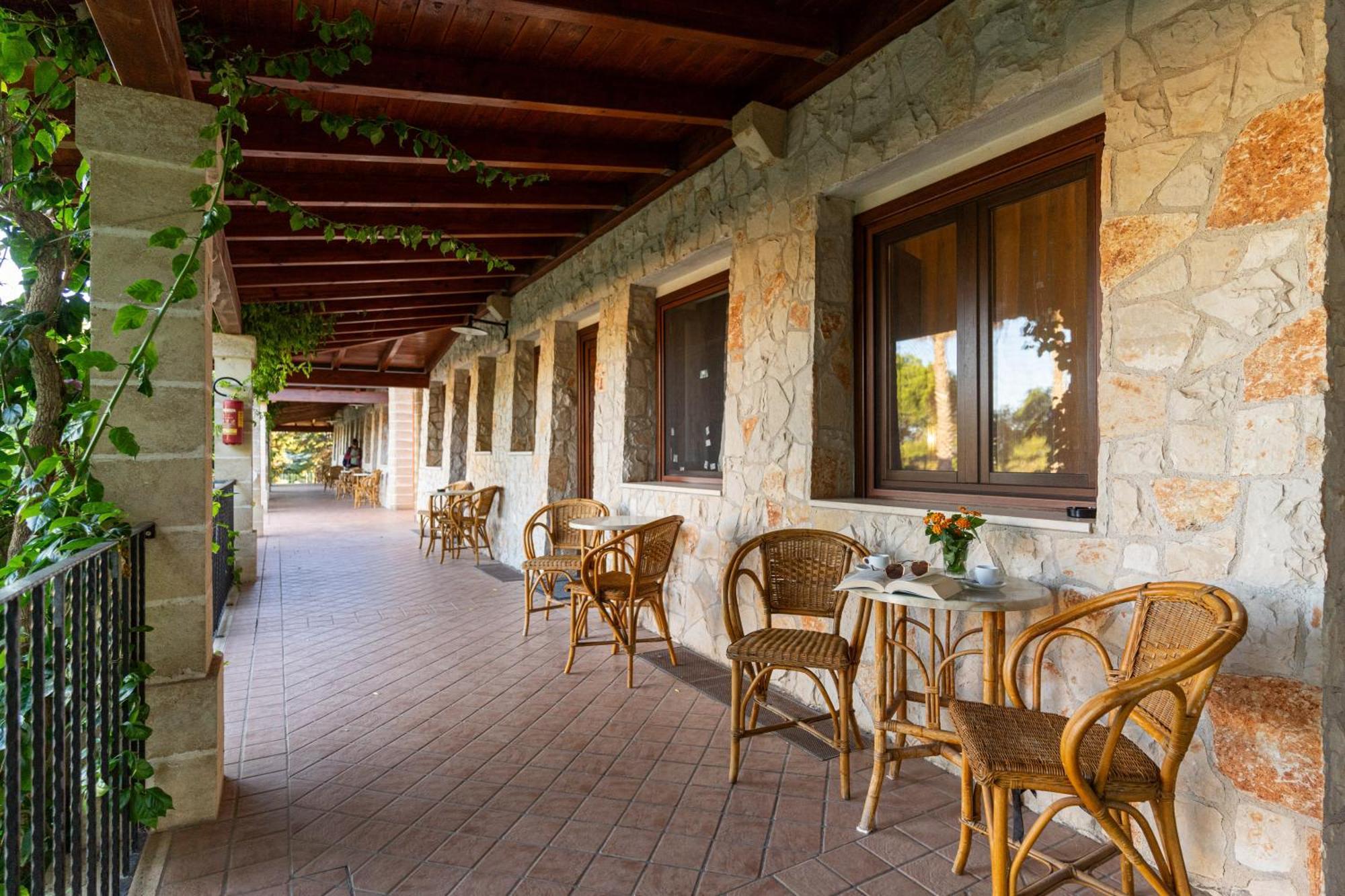 Hotel Masseria Le Pajare Presicce Room photo