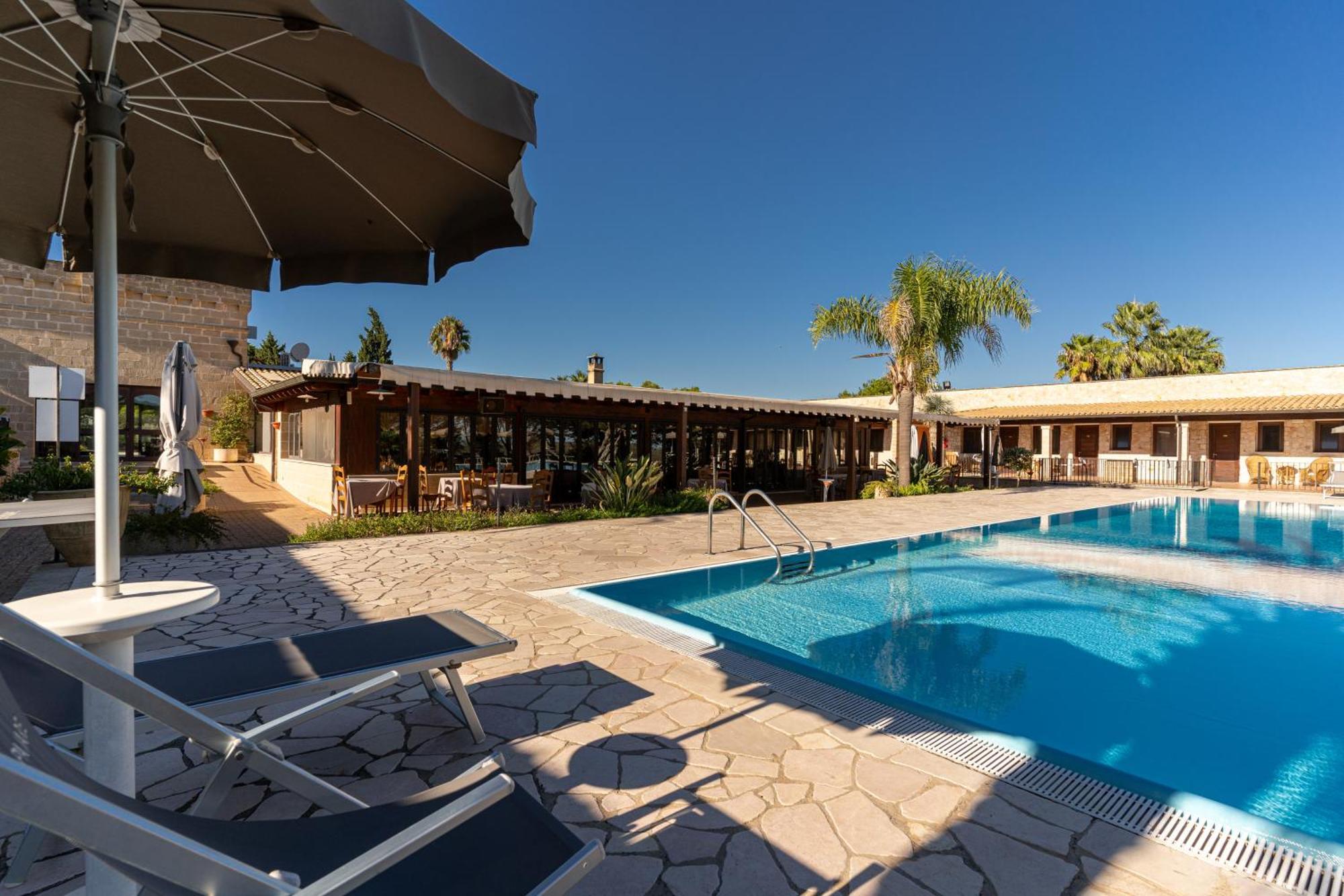 Hotel Masseria Le Pajare Presicce Exterior photo