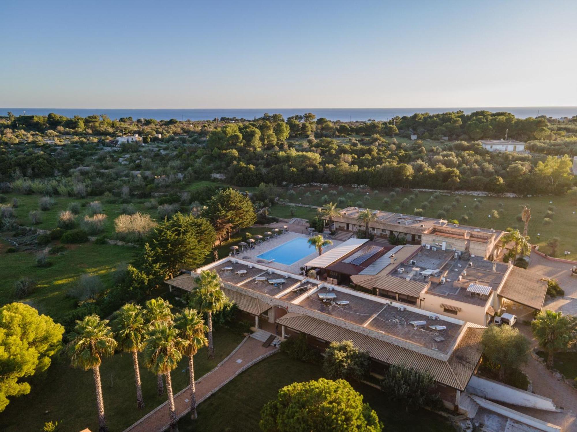 Hotel Masseria Le Pajare Presicce Exterior photo