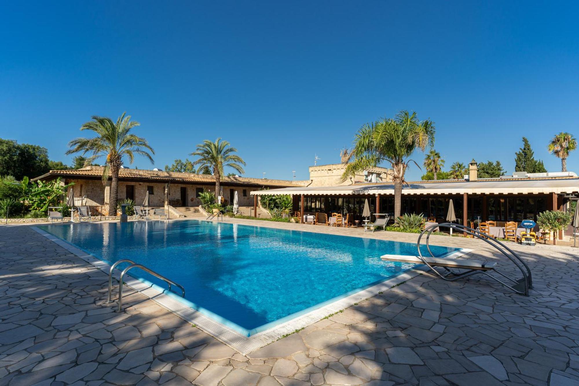 Hotel Masseria Le Pajare Presicce Exterior photo
