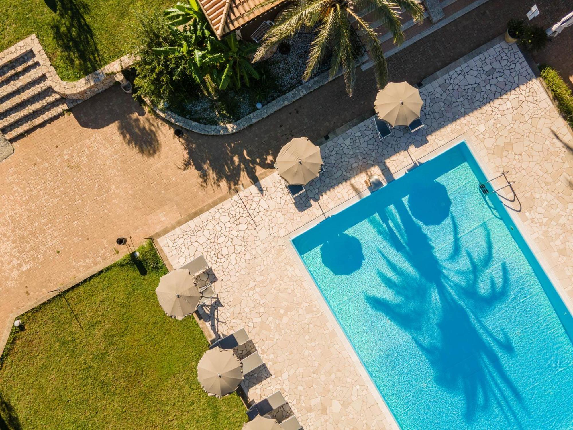 Hotel Masseria Le Pajare Presicce Exterior photo